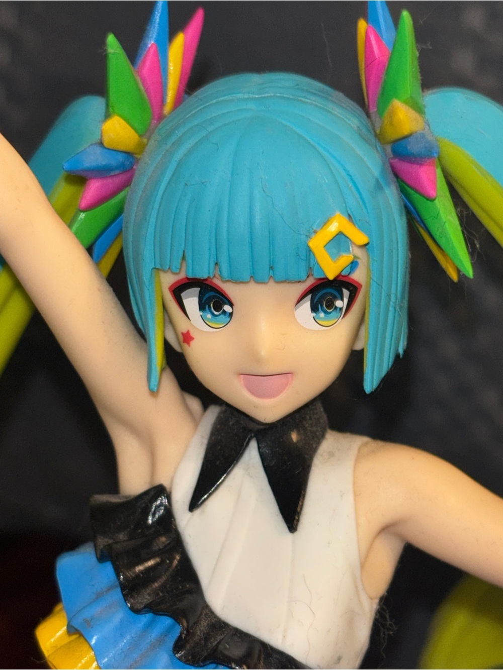 Official SEGA FiGURiZM Hatsune Miku figure